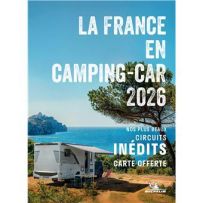 Couverture du guide "La France en camping-car 2026" avec camping-car stationné face à la mer, paysage côtier ensoleillé et ciel bleu, ambiance voyage et liberté. Achat sur Divertistore.com.