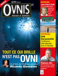 Nuit Soucoupe Lumière Arbre Apparition 